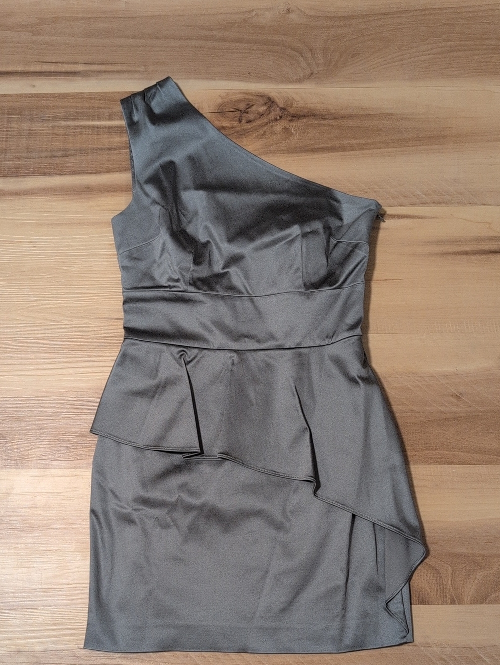 Women's Guess by Marciano One-Shoulder Metallic Gray Peplum Dress